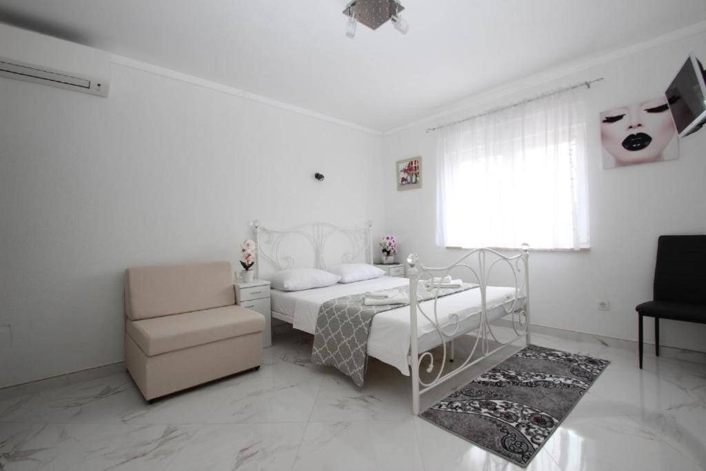 Genoa Rooms Poreč Buitenkant foto