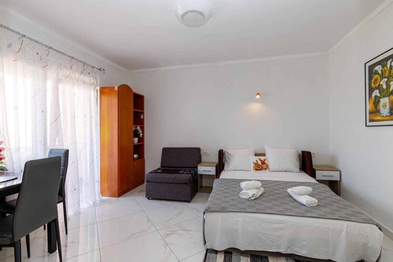 Genoa Rooms Poreč Buitenkant foto