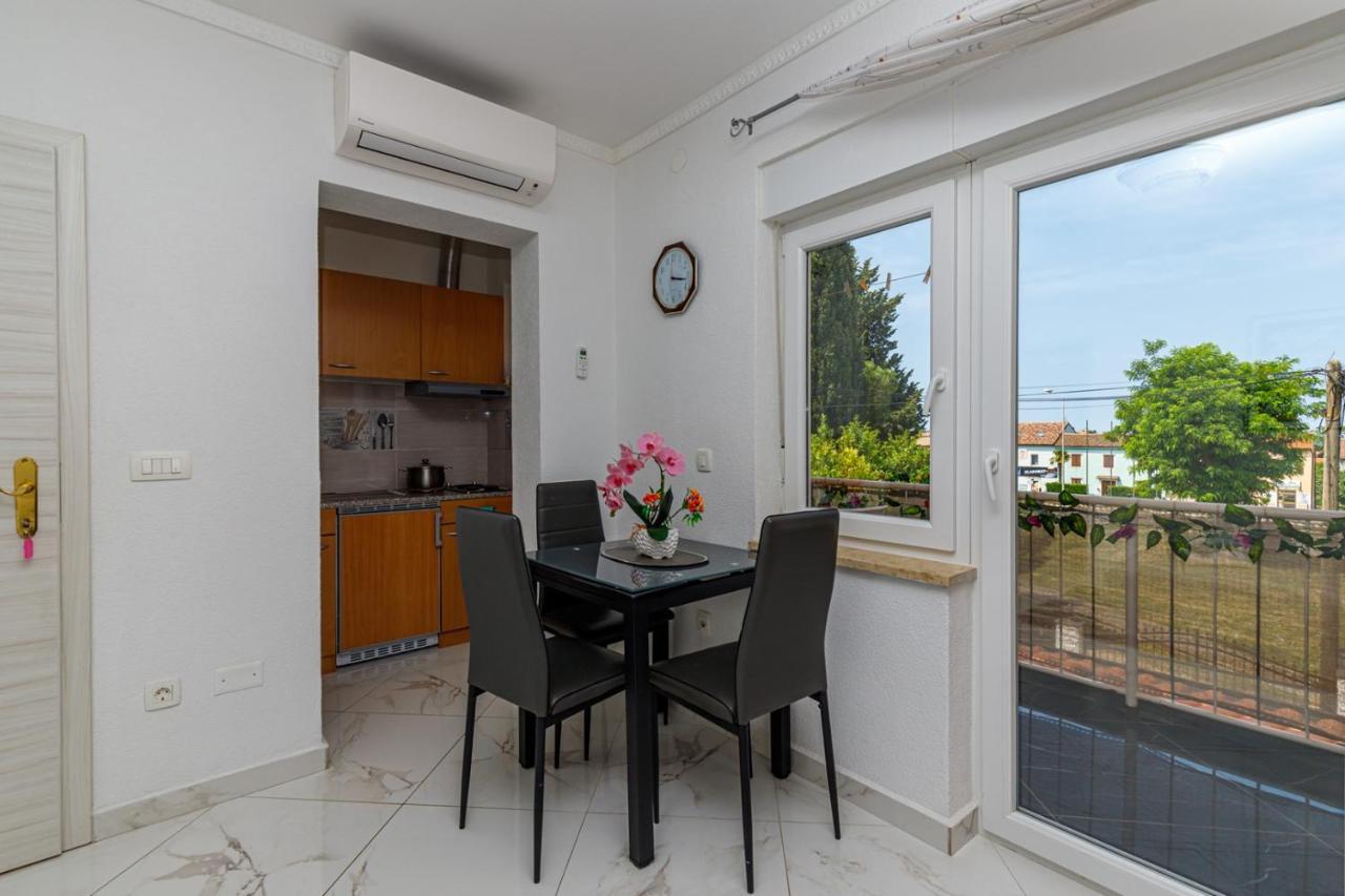 Genoa Rooms Poreč Buitenkant foto