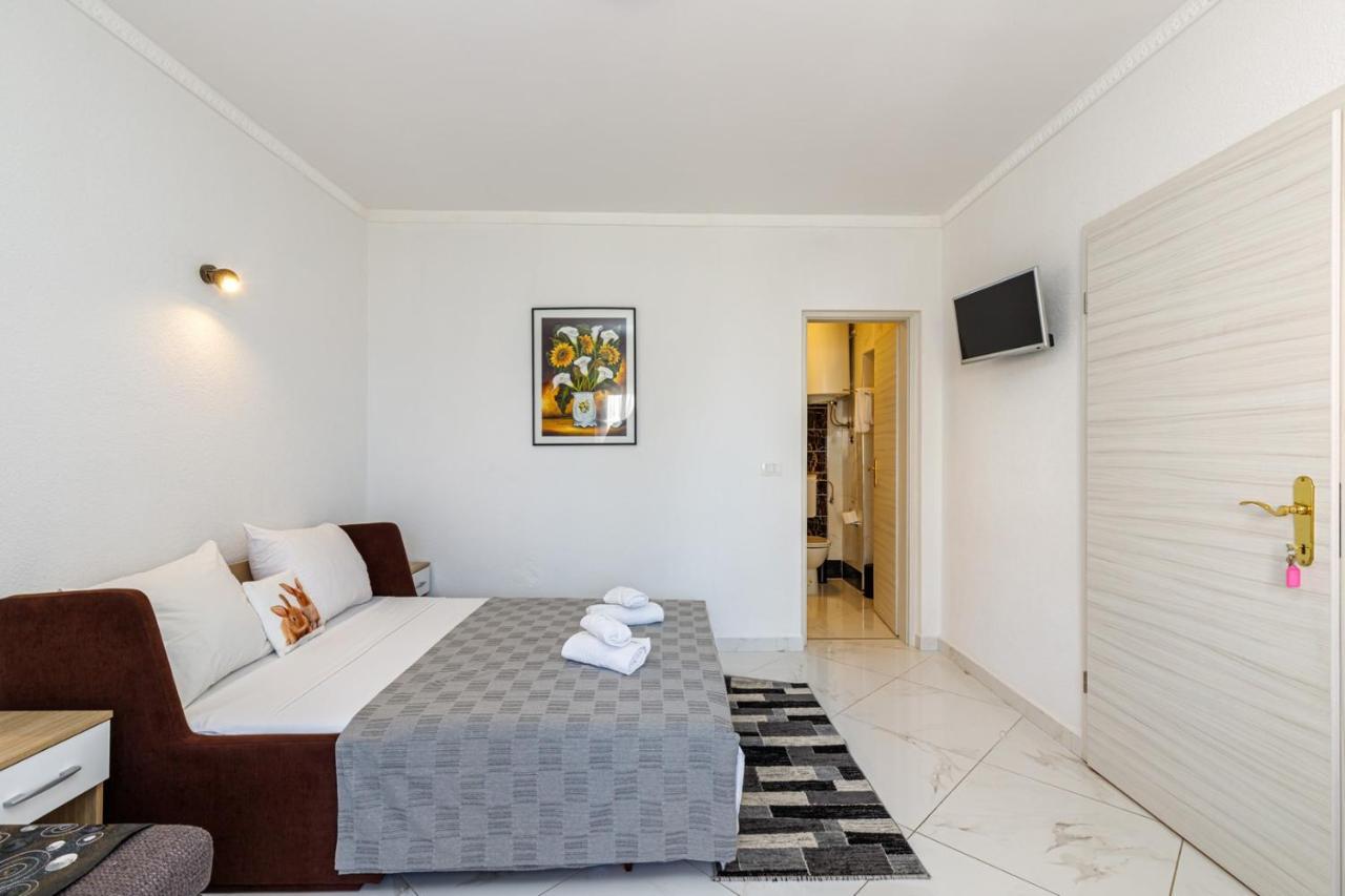 Genoa Rooms Poreč Buitenkant foto