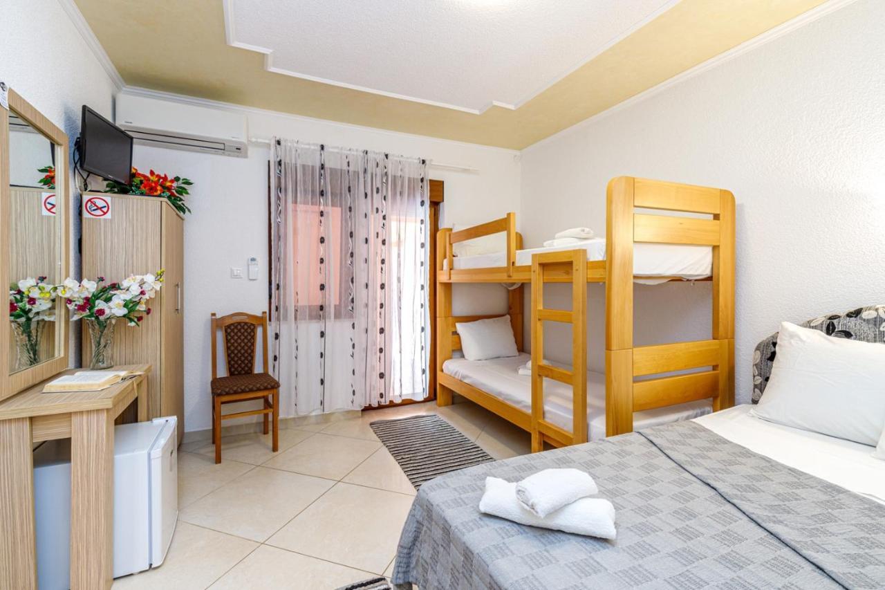 Genoa Rooms Poreč Buitenkant foto