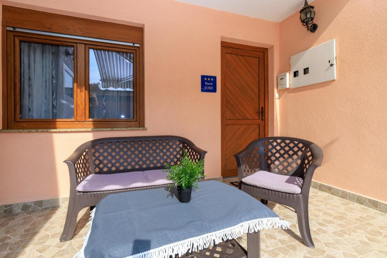 Genoa Rooms Poreč Buitenkant foto